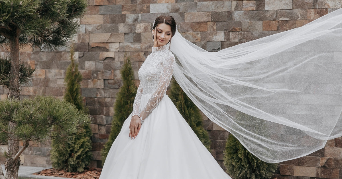 How to Put a Veil On: A Bride's Step-by-Step Guide to Perfect Placement