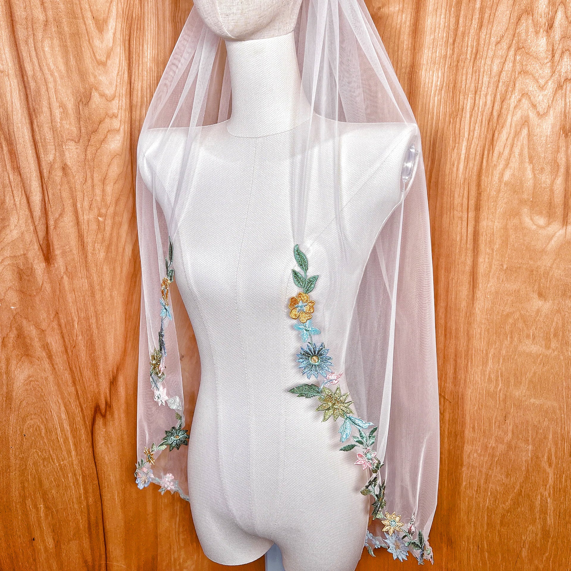 MARLOW | Veil with Colorful Flowers