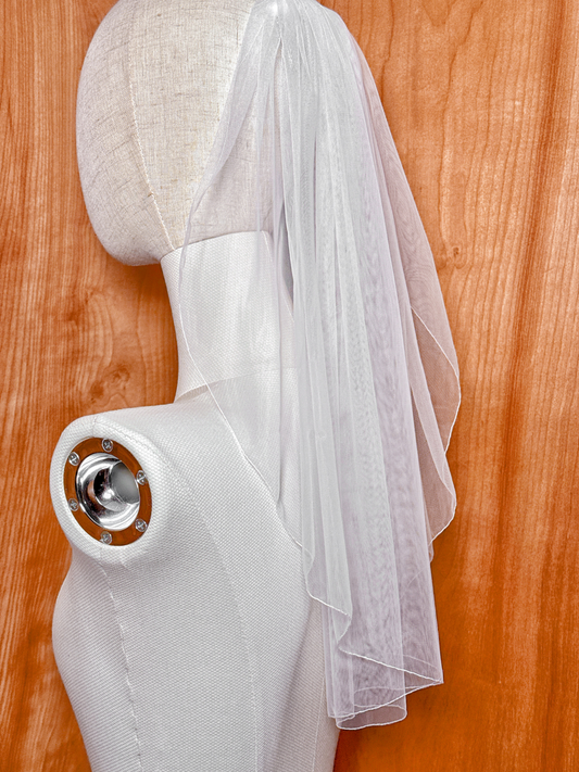 Cascade Shoulder Length Veil with Pencil Edge - SAKARI