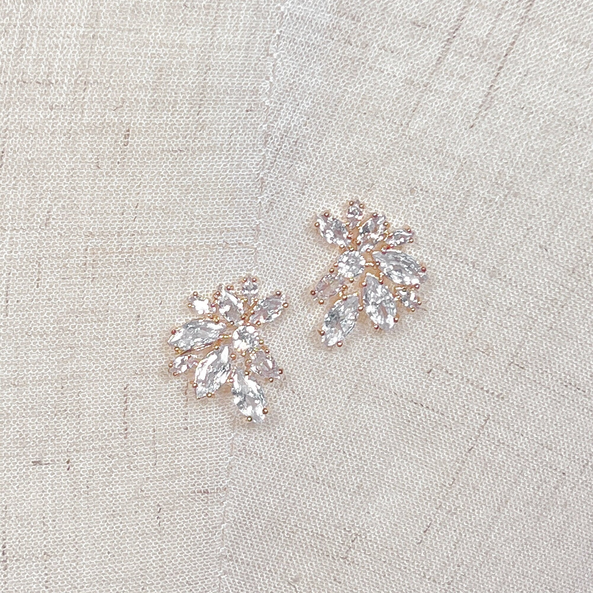 LAMARIA | Crystal bridal studs