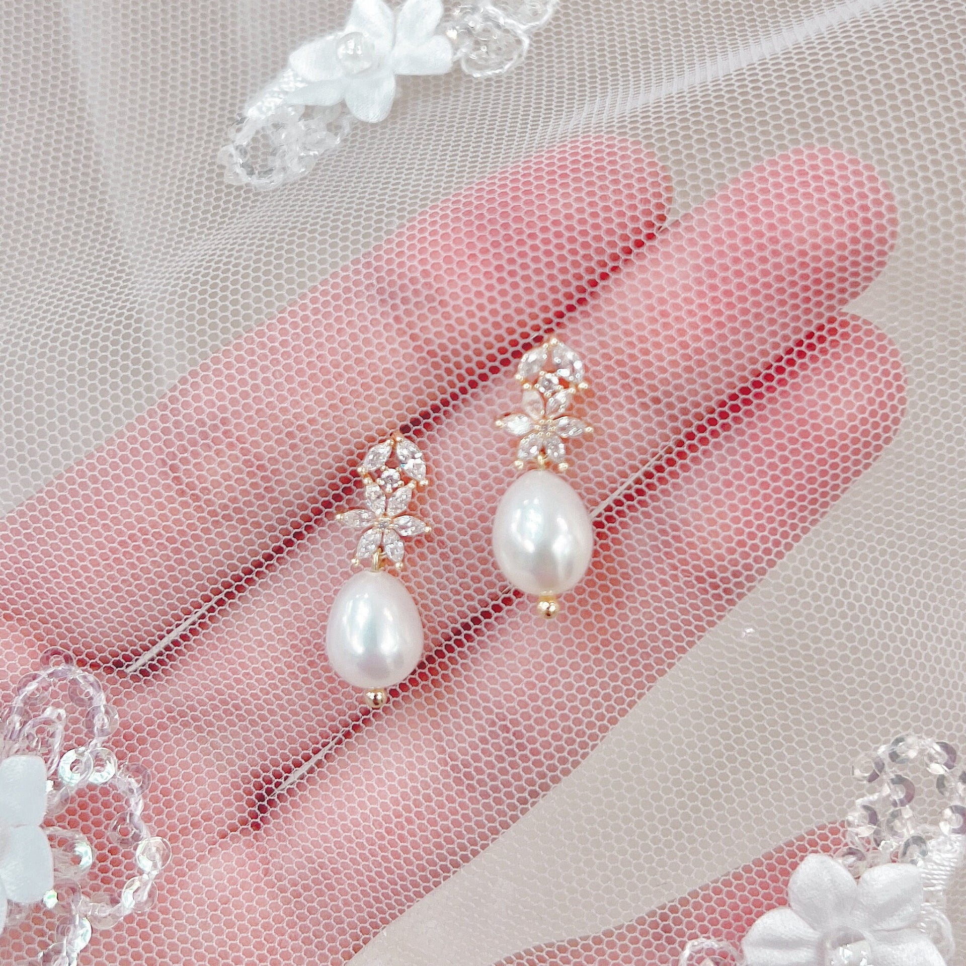 Drop Pearl Earrings