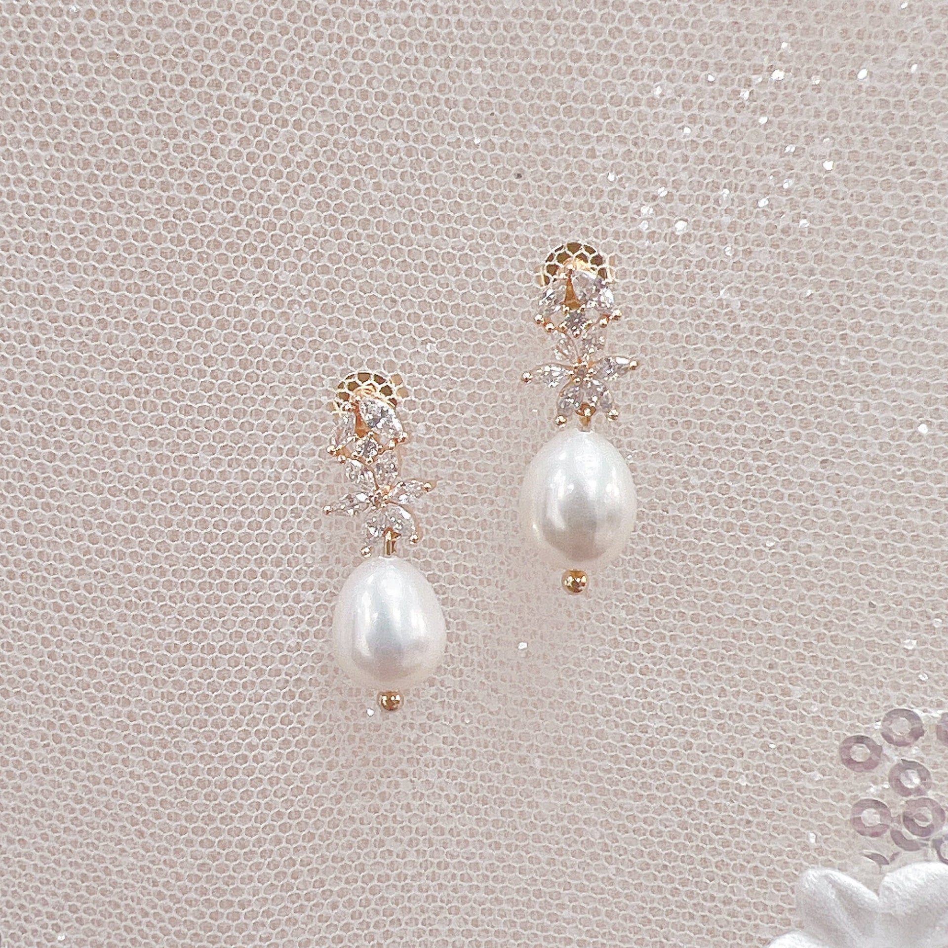 Drop Pearl Earrings