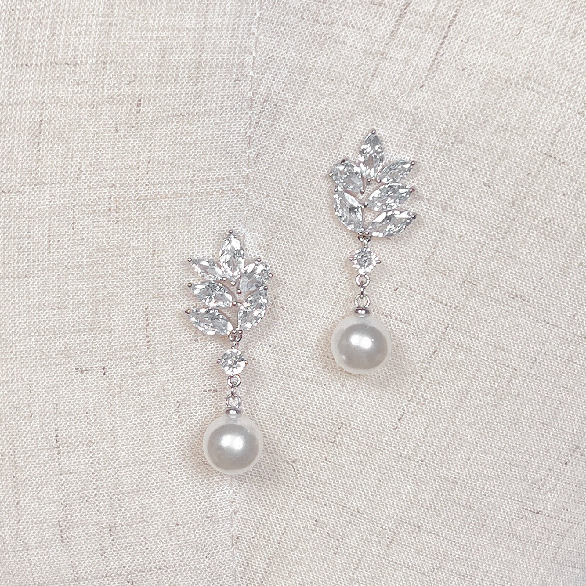 Drop Pearl Earrings