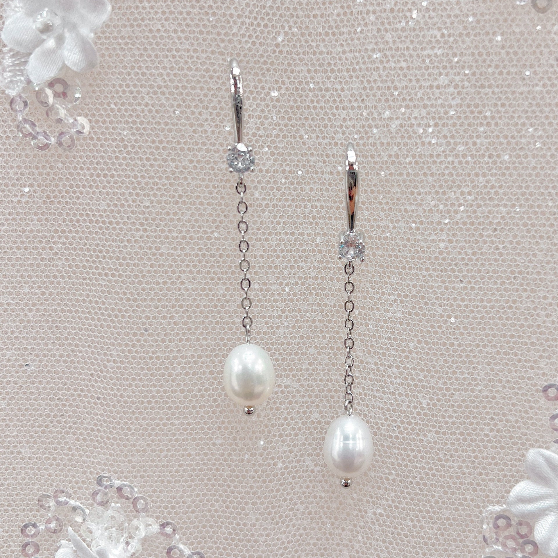 Simple Dangle Pearl Earrings