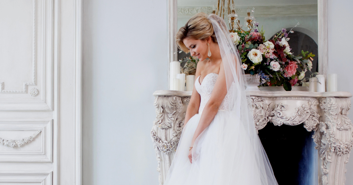 Are Cathedral Veils Heavy? What Every Bride Needs to Know Before Buying