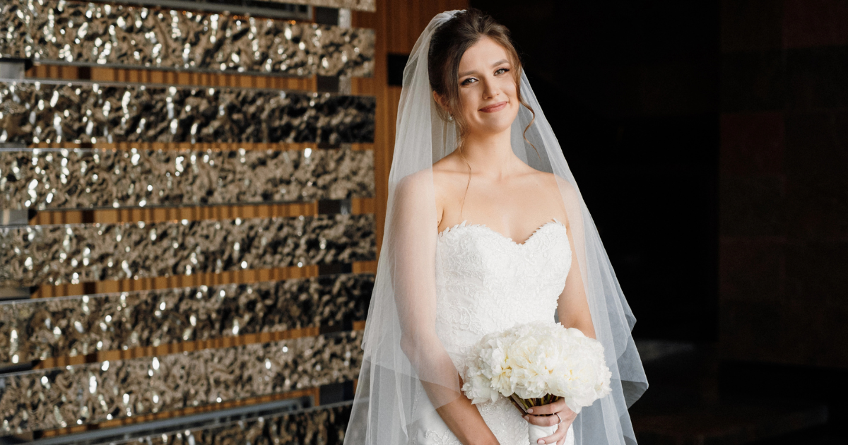 Drop Veil vs Two Tier Veil: Which Bridal Style Suits You?