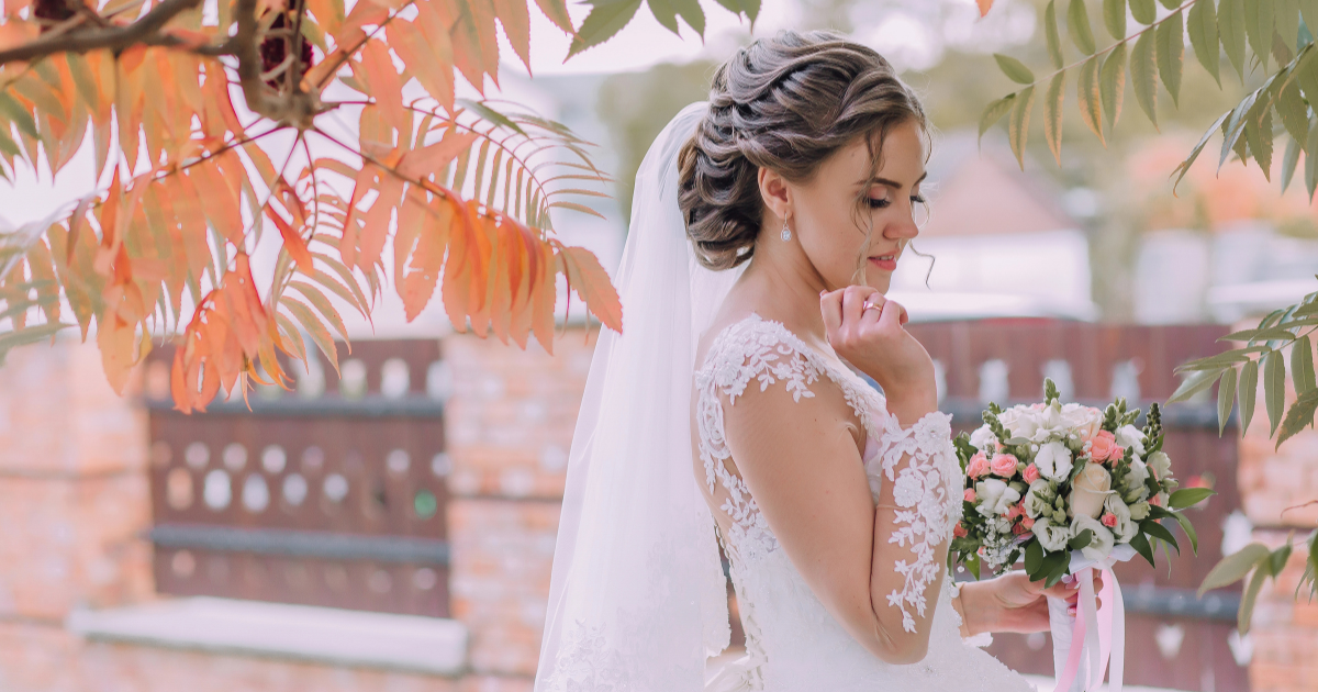 The Perfect Veil Placement Guide: How to Wear a Veil with an Updo