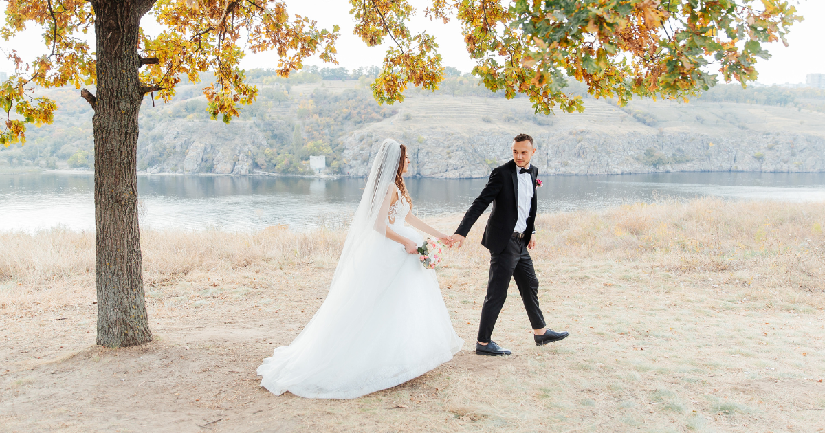 Quick Fix: How to Get Creases Out of a Veil Before Your Big Day