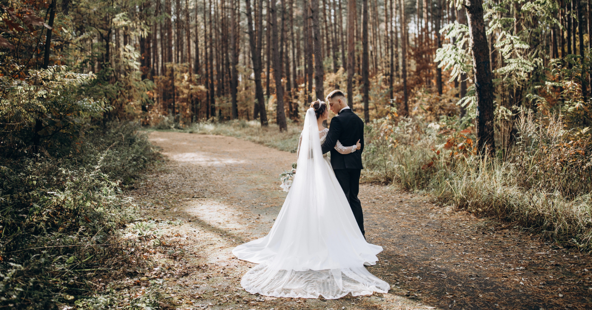 What Is a Cathedral Veil? Everything Brides Should Know