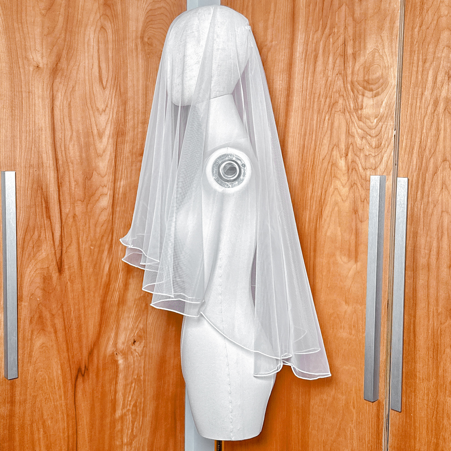 BLYTHE | Elbow Length Veil with Blusher