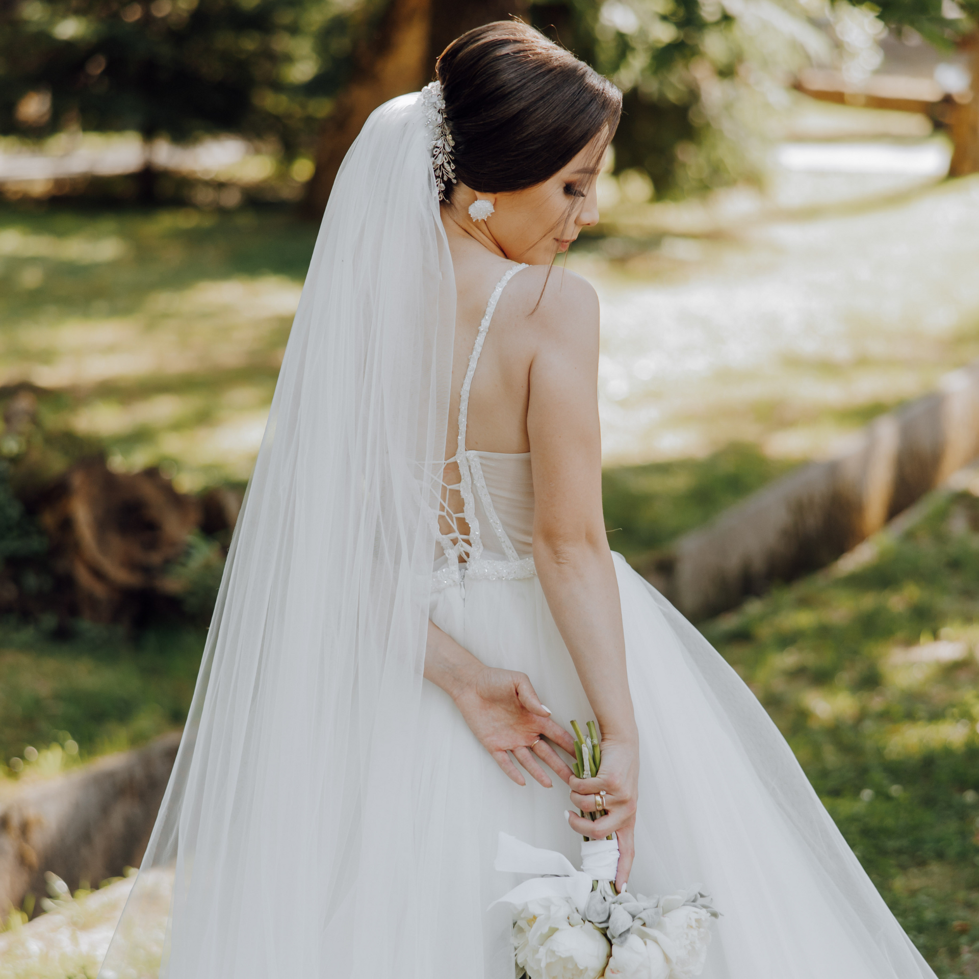 ELLI | Royal Cathedral Veil