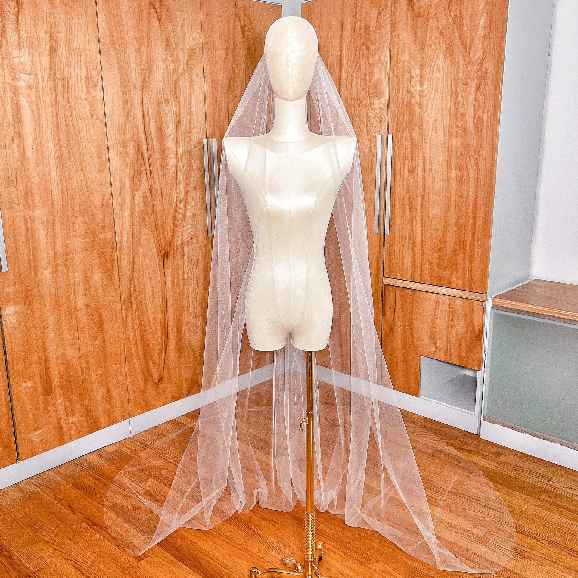 FINLEY | Sheer Cathedral Length Veil