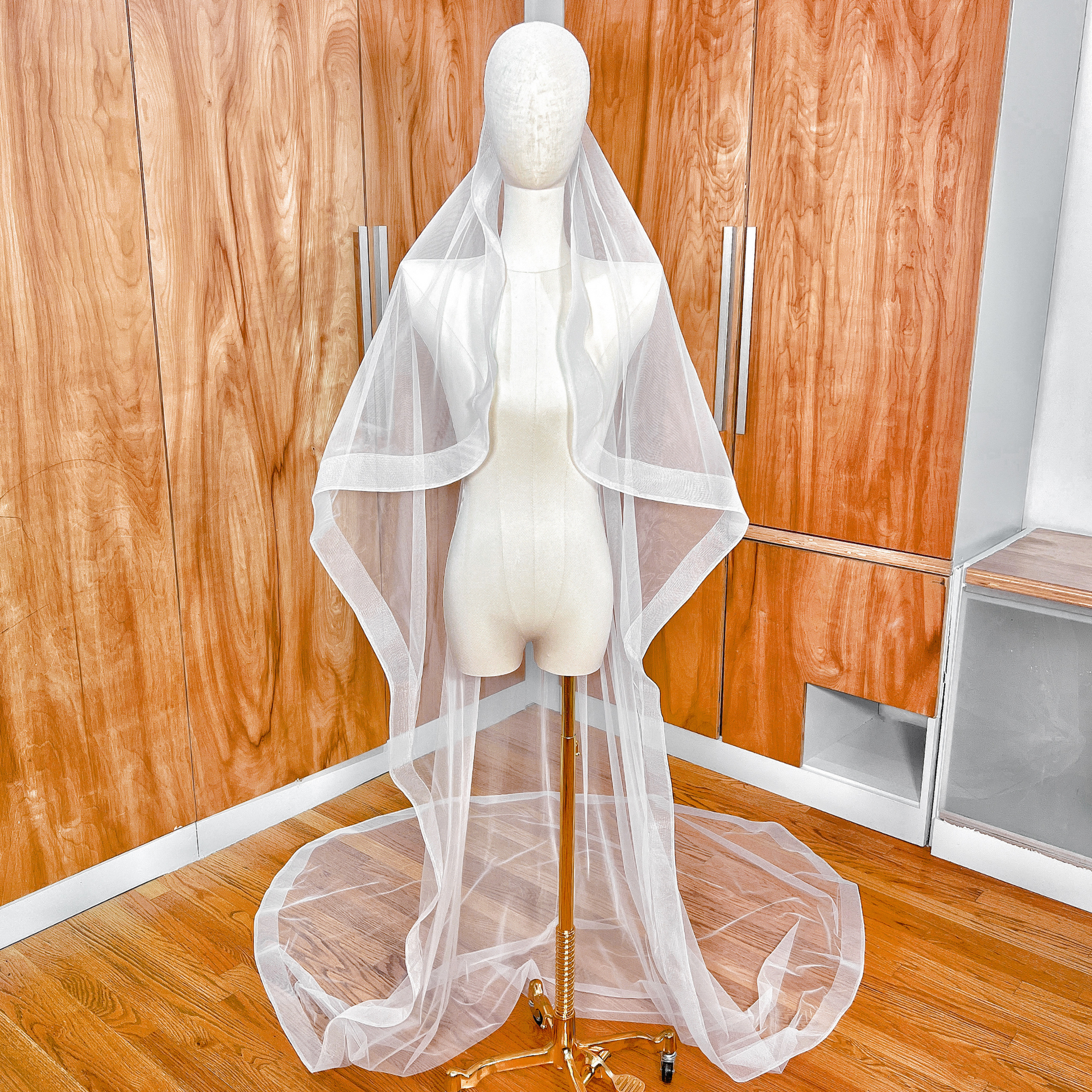 HARPER | Veil with Horsehair Trim