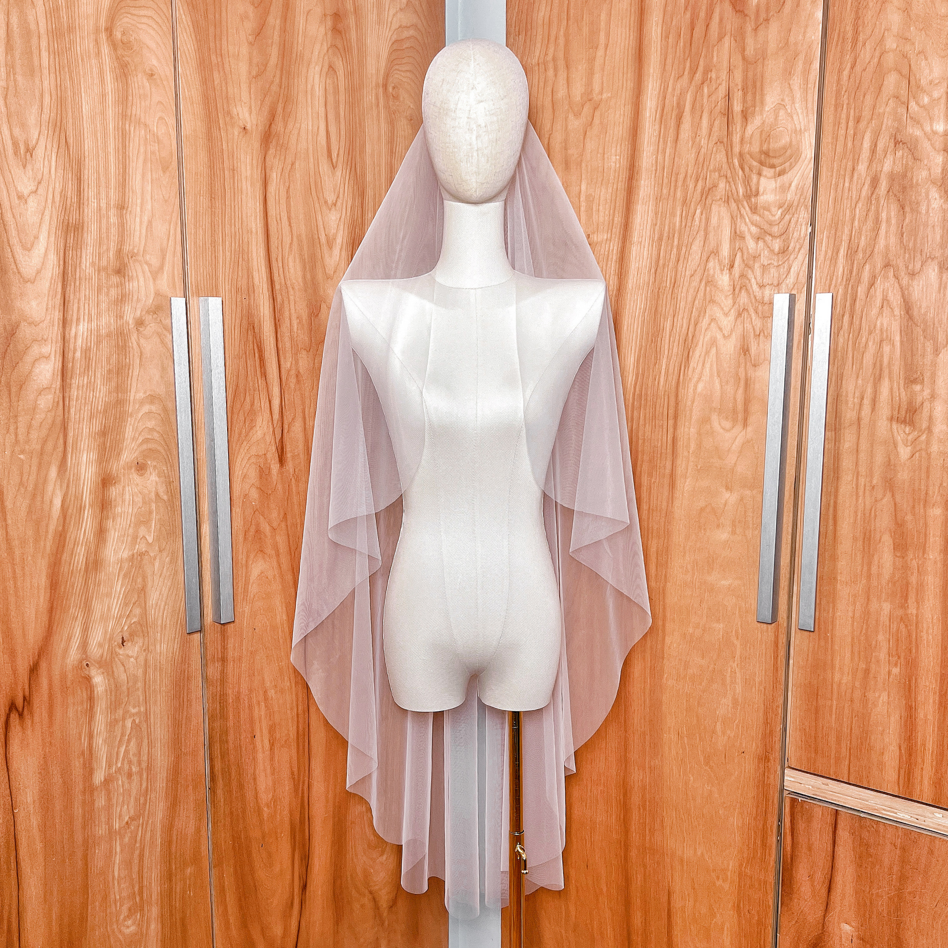 JENNA | Soft Knee Length Veil with Angle Cut