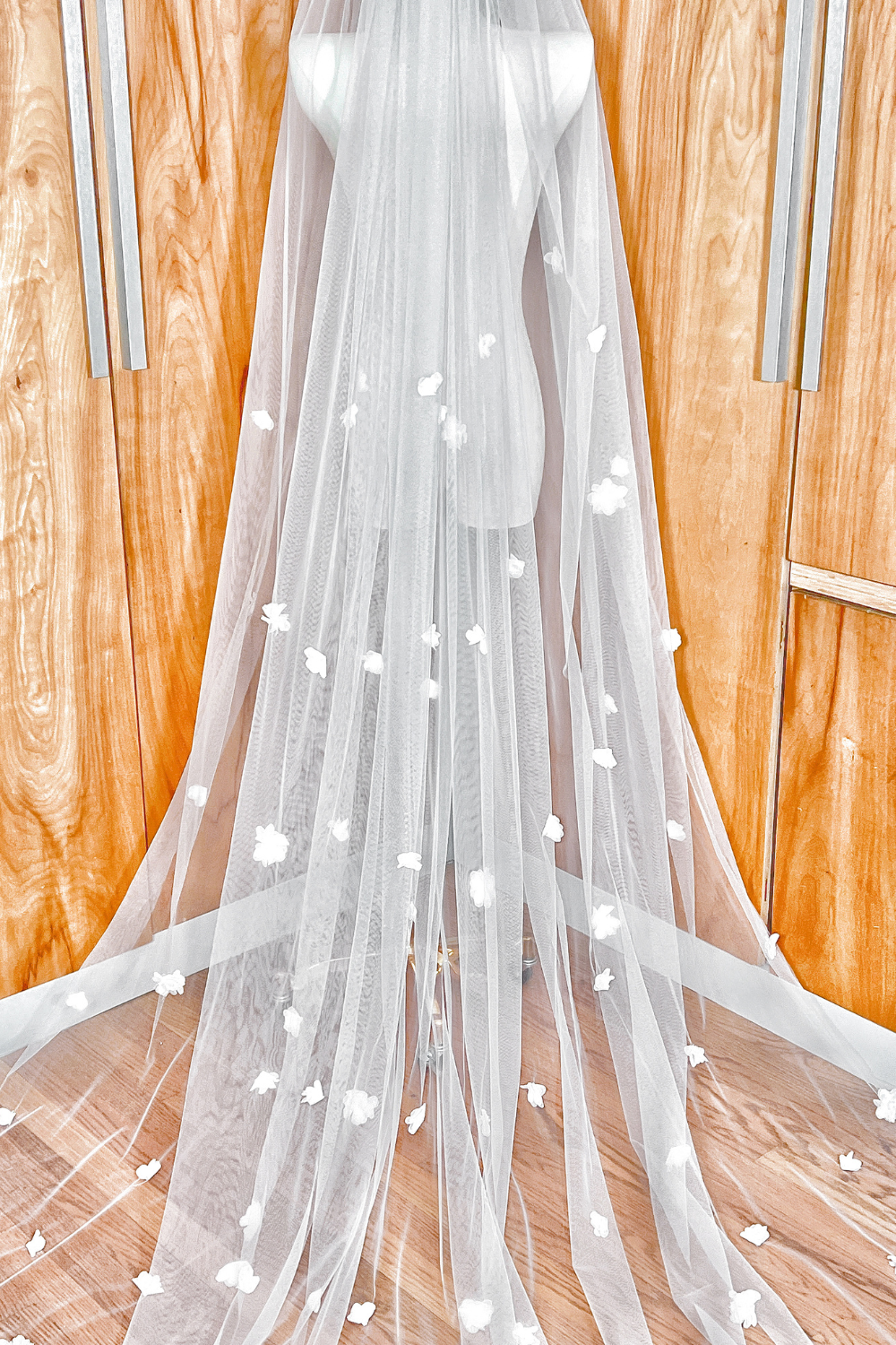 LOUISE | Veil with 3D Flowers