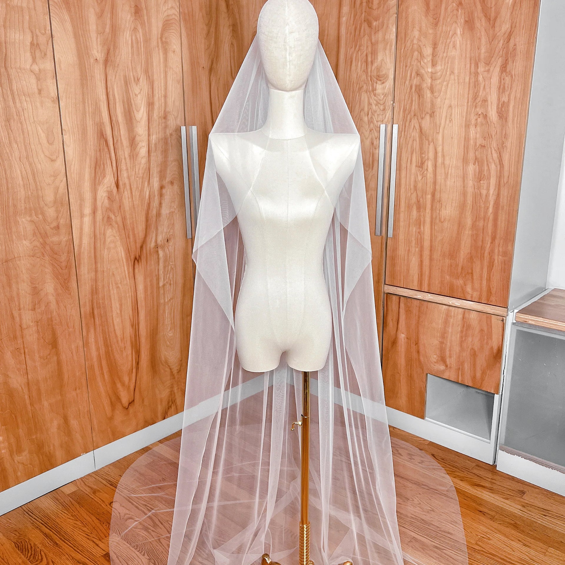 PORTIA | Ivory Wedding Veil