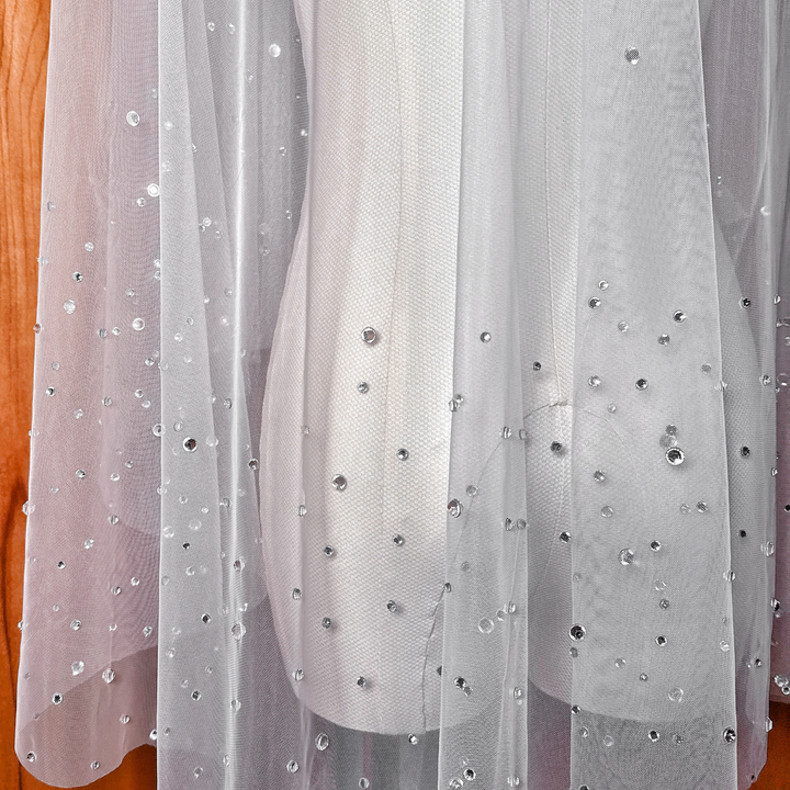 High-quality bridal illusion tulle texture of the scattered rhinestone two tier wedding veil.