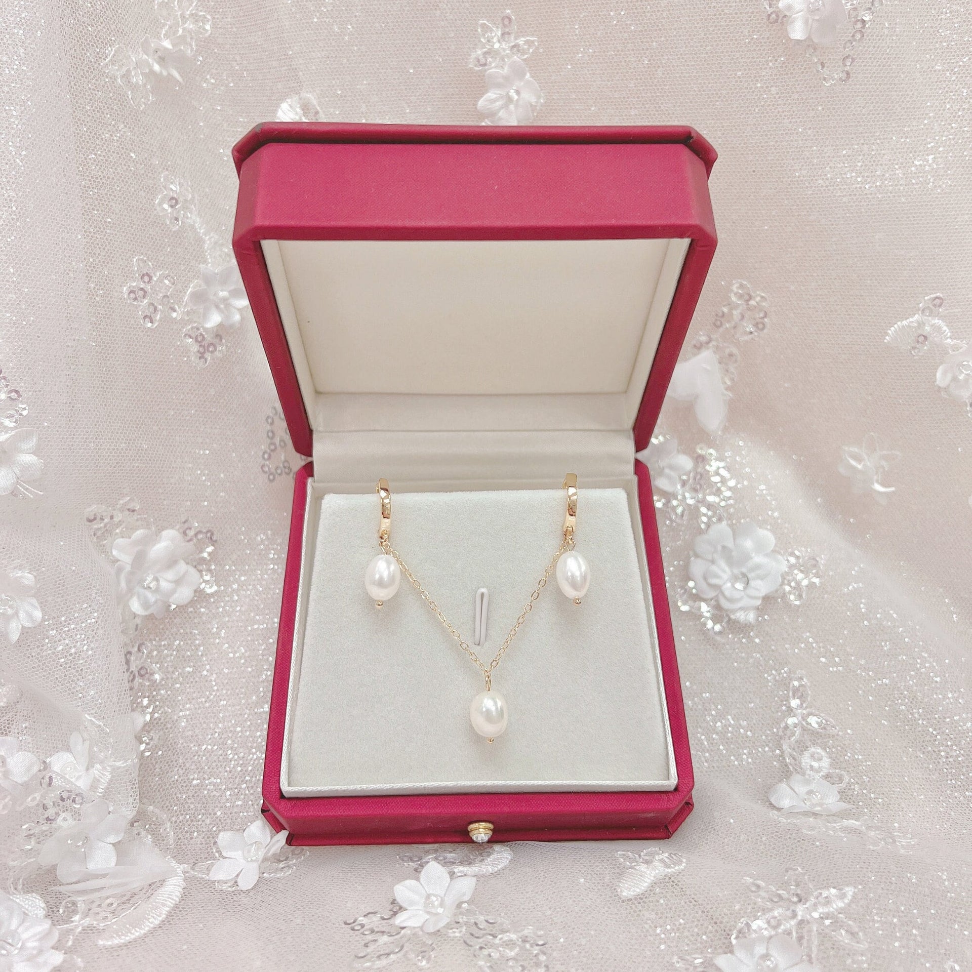 Bridal Necklace Set with Real Pearl