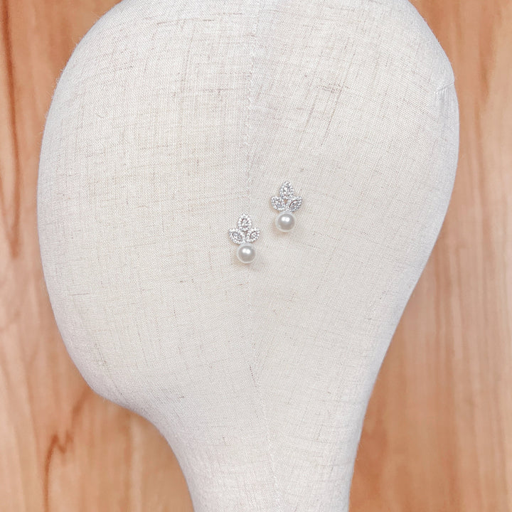 Silver Pearl Earrings Studs