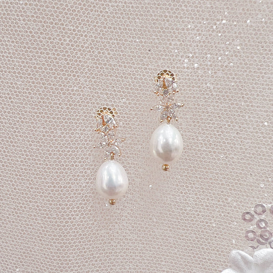 Drop Pearl Earrings