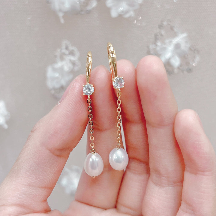 Simple Dangle Pearl Earrings