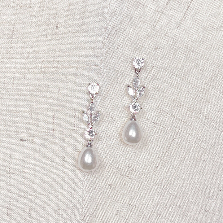 Simple Pearl Drop Earrings
