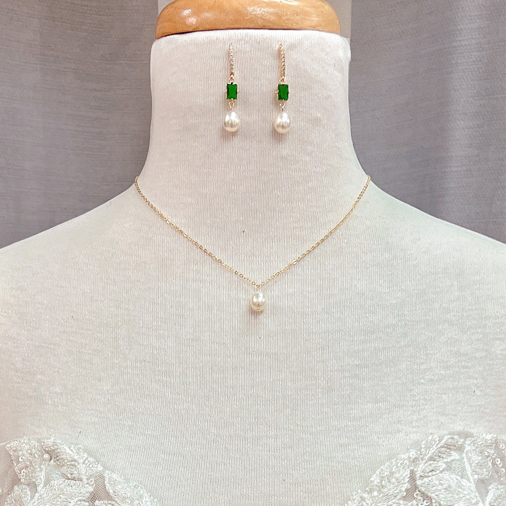 Emerald Real Pearl Bridal Jewelry Set