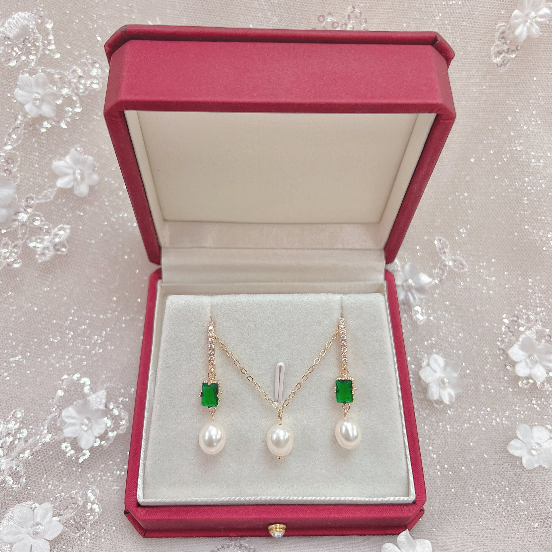 Emerald Real Pearl Bridal Jewelry Set